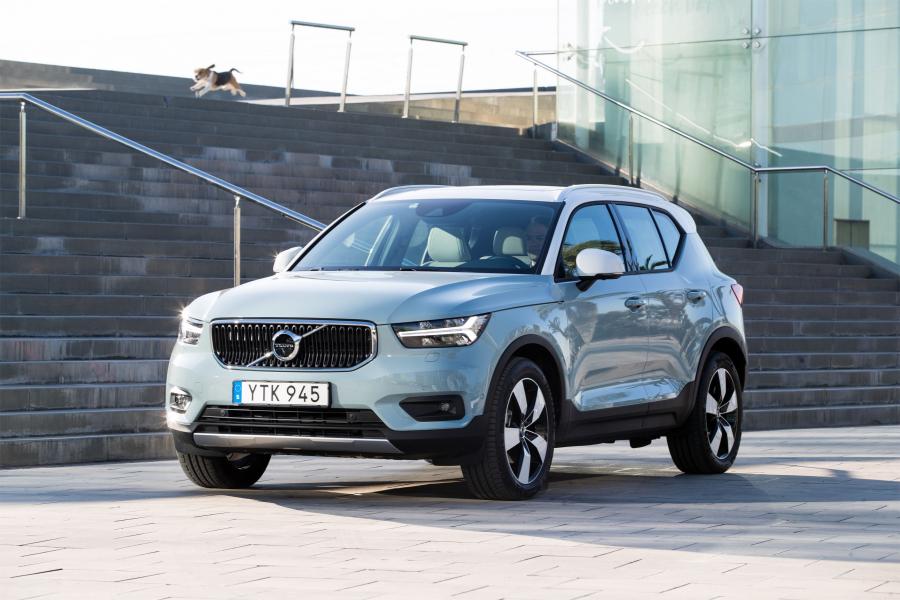 Volvo XC40 D4 Momentum (WW) '2017